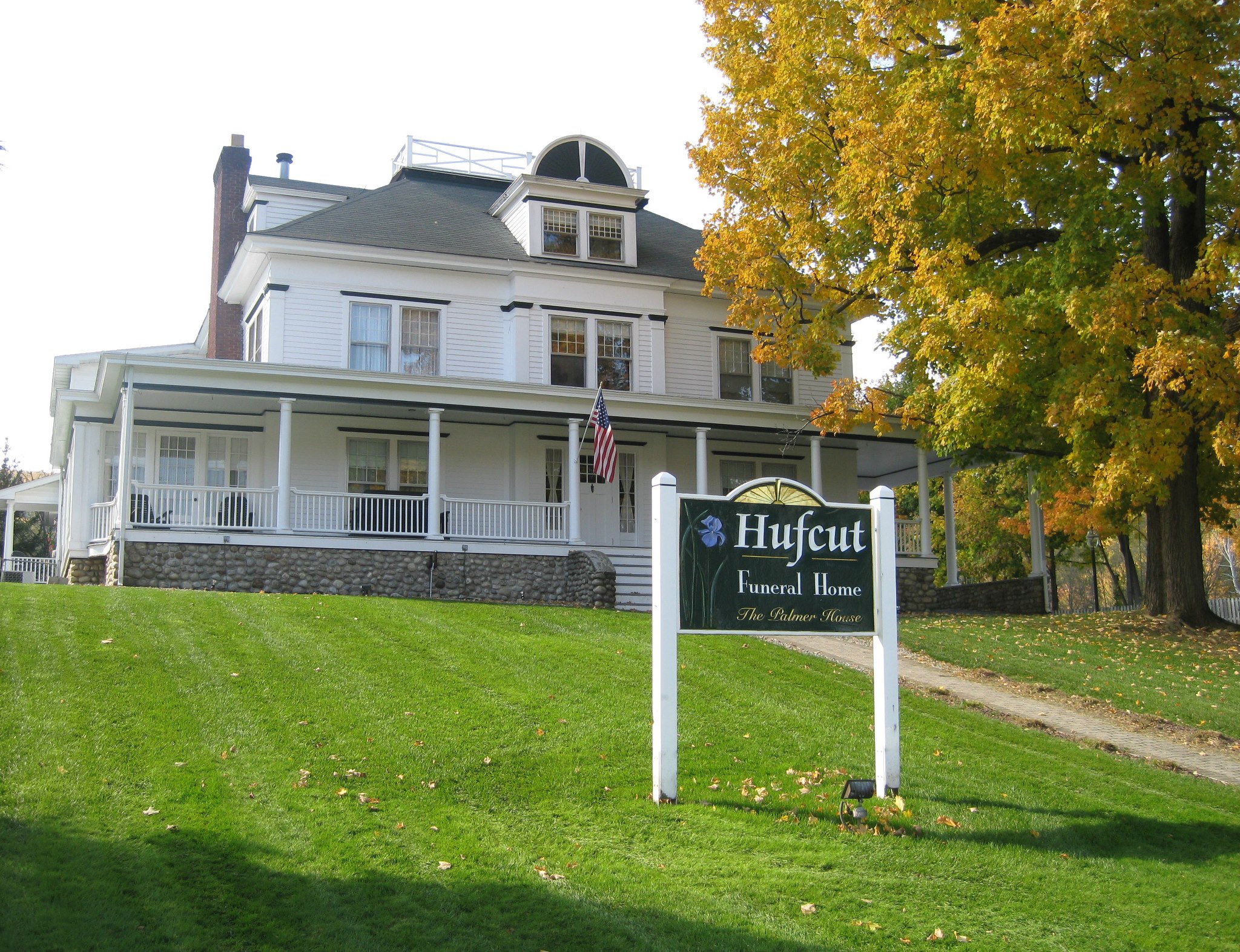 Hufcut Funeral Home Inc