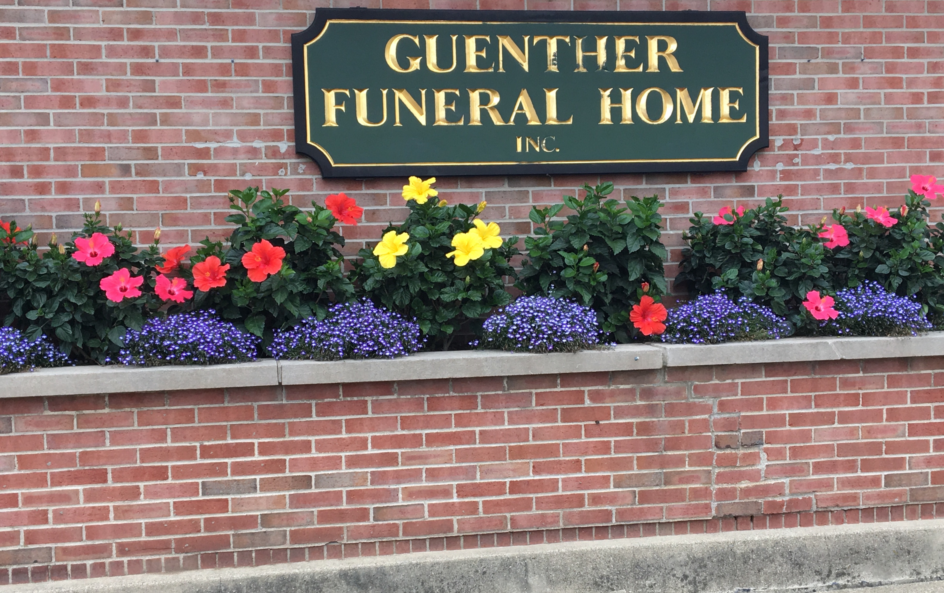 Guenther Funeral Home Inc