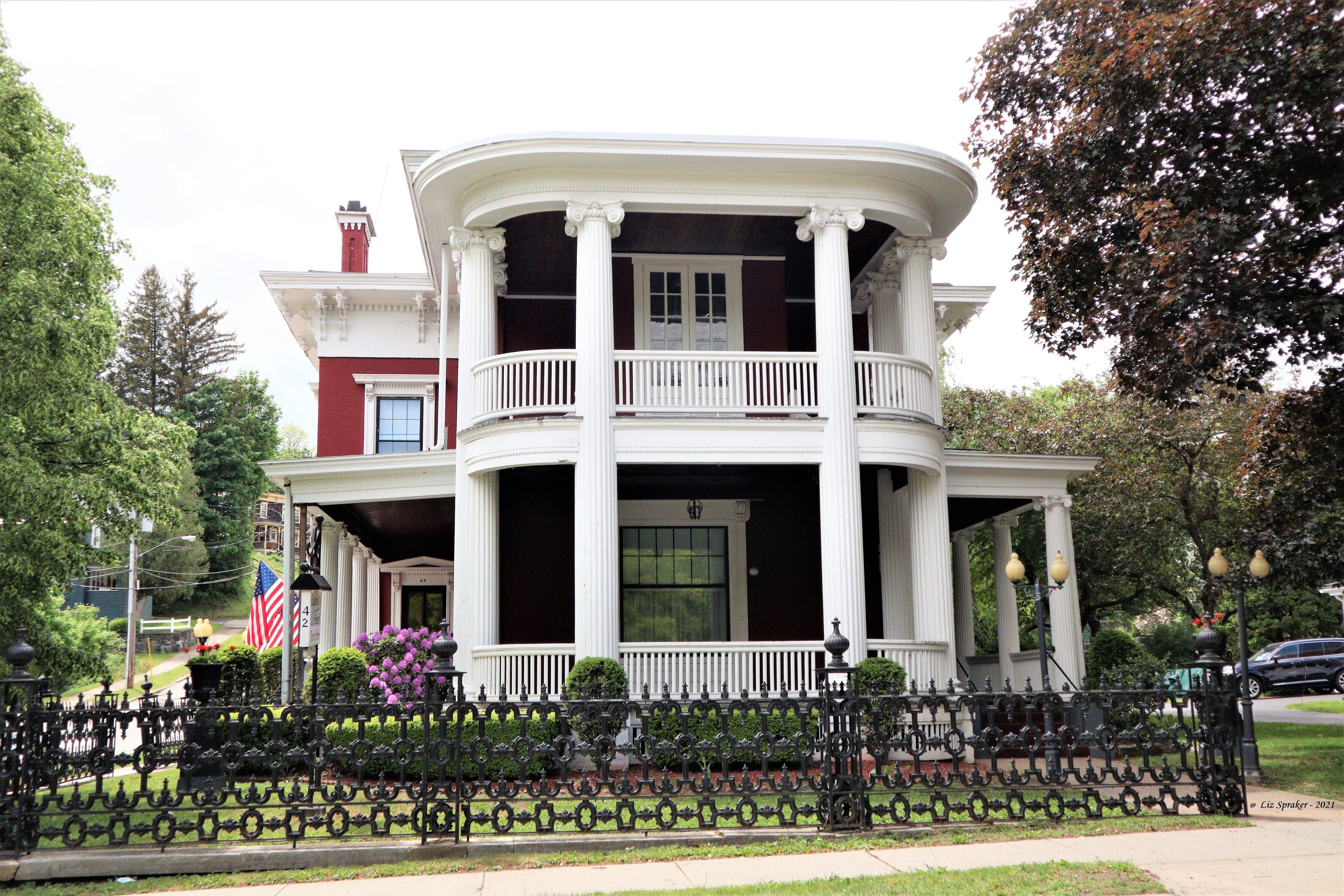 Chapman-Moser Funeral Home Inc