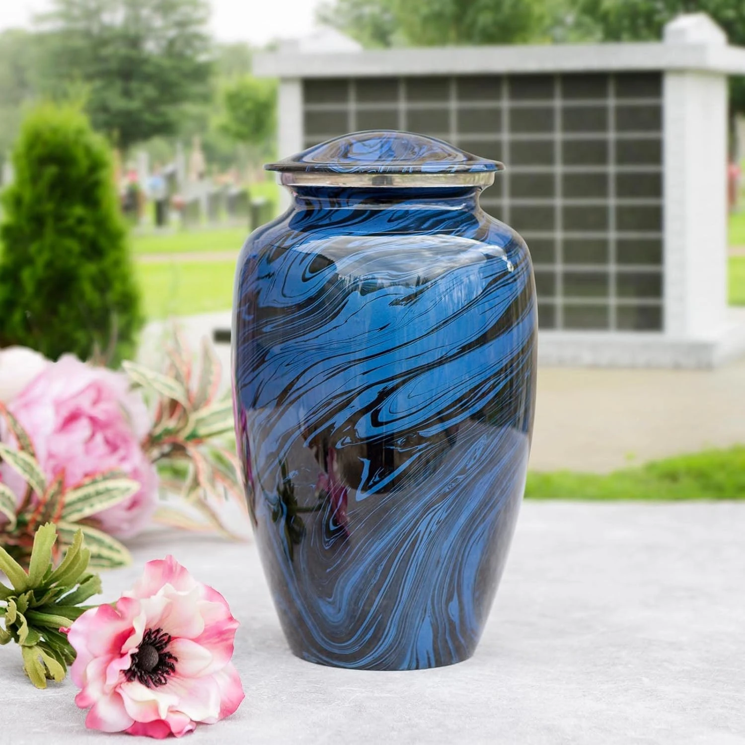 Urns
